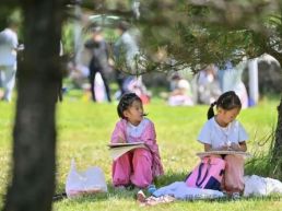 新华社：“寓教于游”解锁新玩法 暑期研学市场升温