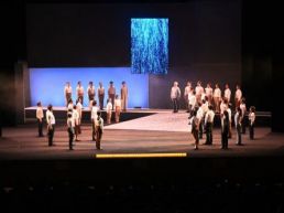 北京邮电大学《与光同行》大师剧首演