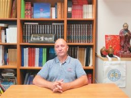 中文见证中华文明连续性（孔院之光）