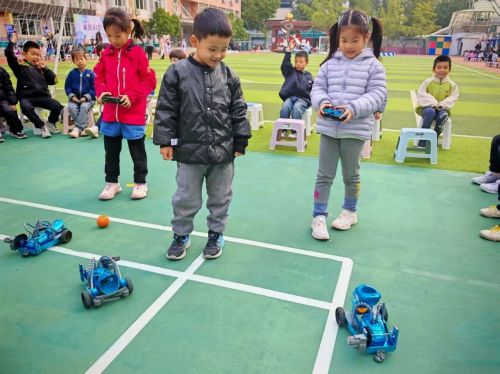 活动现场。学校供图