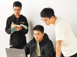 大三学生怎样看待“卷”与“躺”