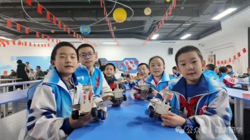 碳索研学熔铸家国情怀:“探索·知行之旅”新疆兵团二中小学部雪假国防科技教育实践活动顺利开展 图片