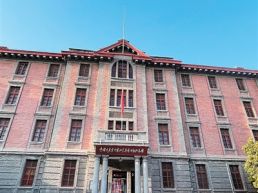 十三岁的讲解员，讲述百年北大红楼