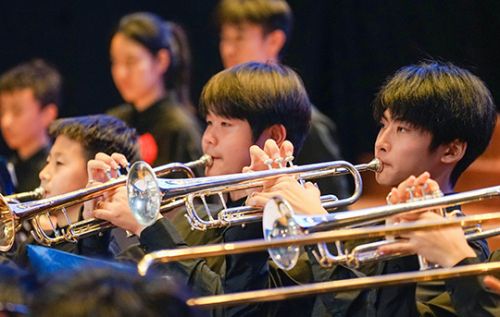 金帆管乐团音乐会展演。学校供图