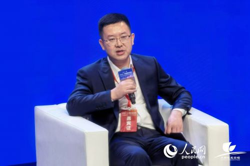 中国石油大学（北京）党委副书记文永红出席论坛并发言