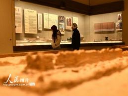 甘肃敦煌：走进文化场馆 感受文化魅力