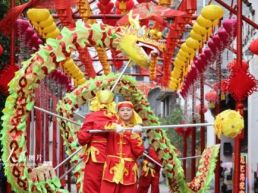 浙江德清：舞龙排演 迎元宵