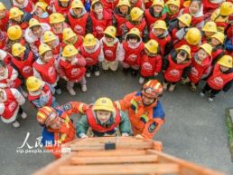 湖南道县：萌娃学消防 安全伴成长