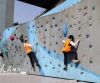 重庆：小学校园开展攀岩运动