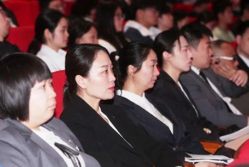 上传中...
