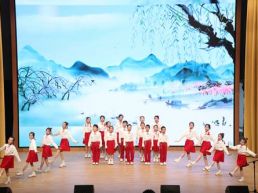 “首都校园领读计划”启动 百余位校长领读