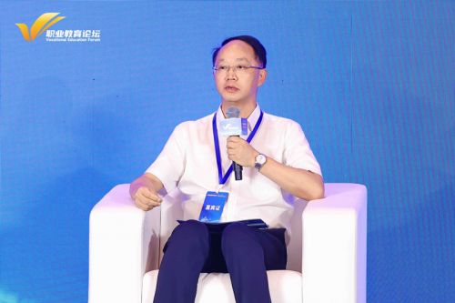 广西交通职业技术学院党委副书记、校长李文勇