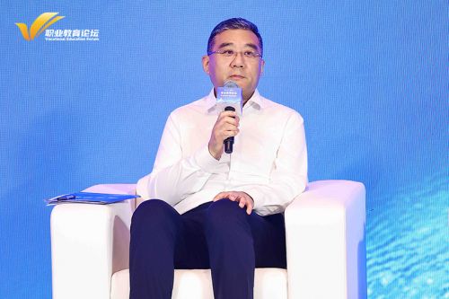 济南护理职业学院党委副书记、院长曹爱民