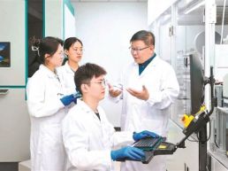 注重AI赋能，培养“细胞工厂”建造师