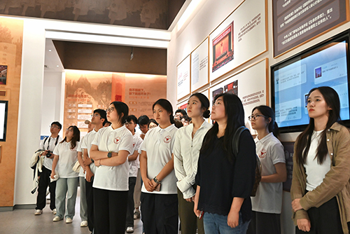 活动现场。学校供图