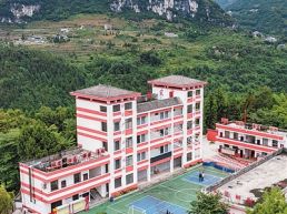 上学路，“修”到了云端
