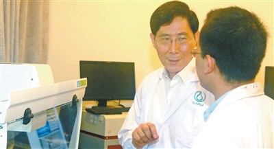 设计药物分子 守护患者健康（弘扬科学家精神）